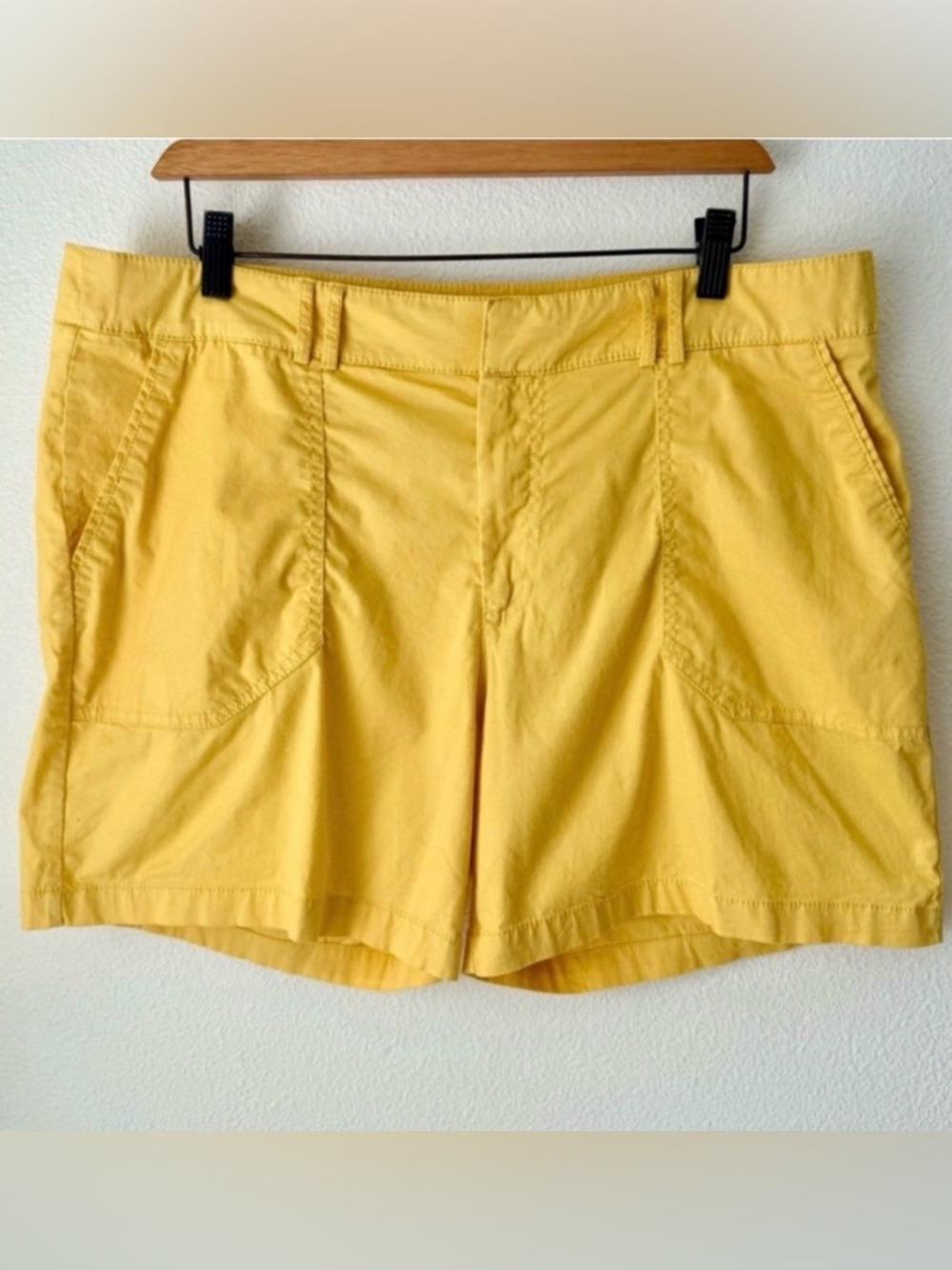 Land 'n Sea Mustard Yellow Chino Shorts Women's Size 14 Stretch Cotton Twill